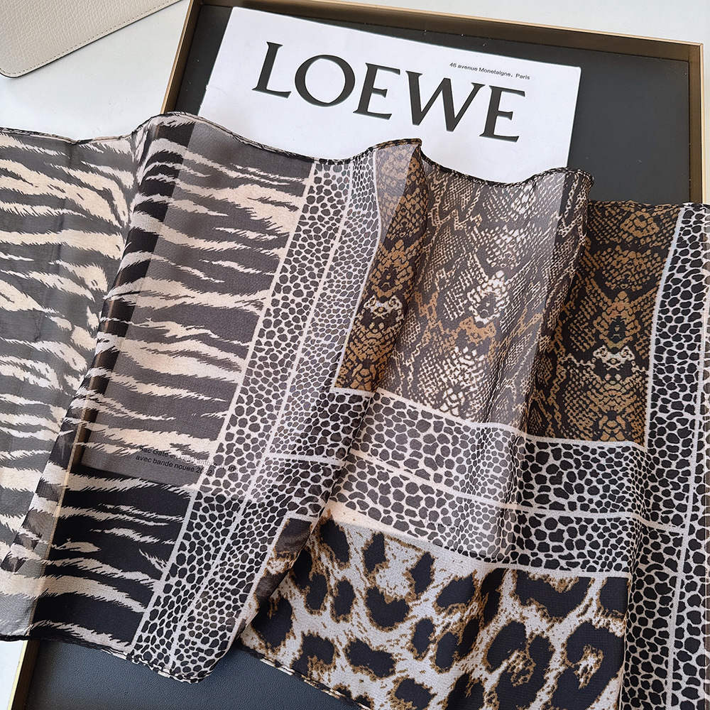 Leopard Small Long Silk Scarf  - Ascot Neck Scarf 리뷰 및 가격