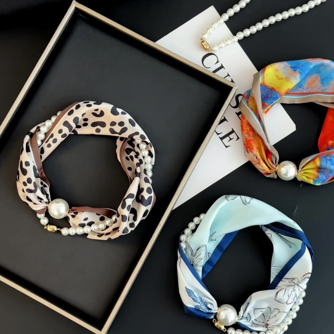 Printed Silk Scarf with Magnet - Face Scarf Mask 리뷰 및 가격