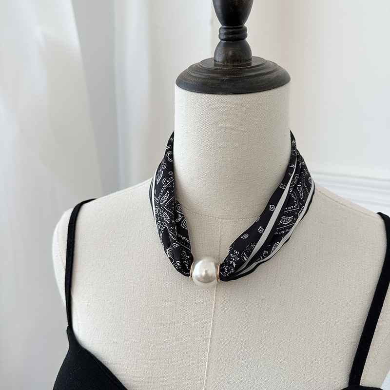 Printed Silk Scarf with Magnet - Face Scarf Mask 리뷰 및 가격