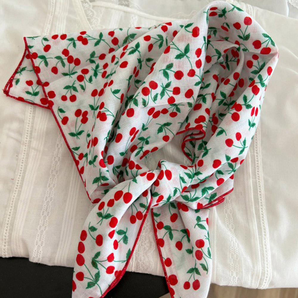 Multi-Colored Polka Dot Cherry - Bandana Cotton 리뷰 및 가격