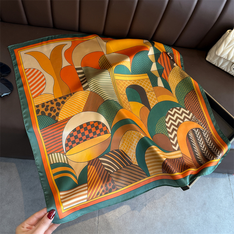 2026 New Geometry Print Silk S - Ascot Neck Scarf 리뷰 및 가격