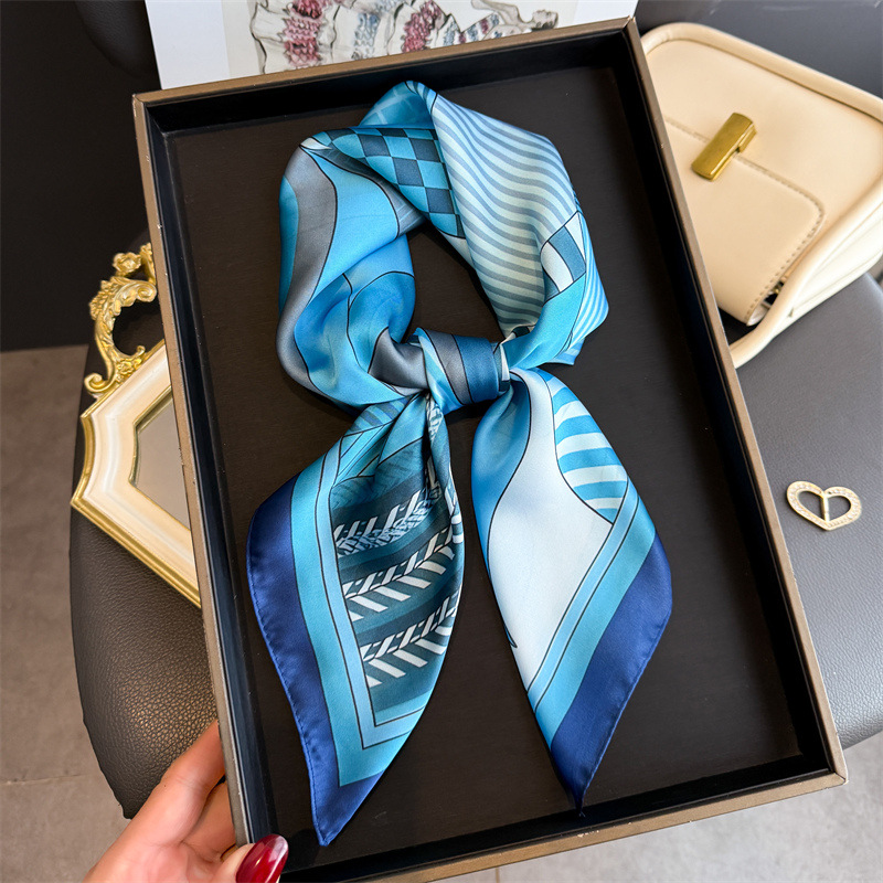 2026 New Geometry Print Silk S - Ascot Neck Scarf 리뷰 및 가격