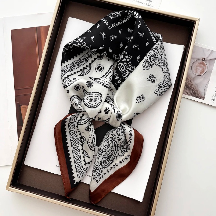 2025 Silk Shawl Square Scarf F - Bandana Cotton 리뷰 및 가격
